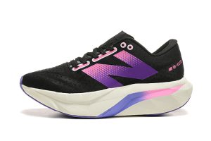 New Balance FuelCell Rebel V4